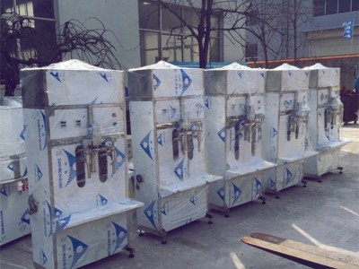 智能液体定量灌装机 药酒灌装机 黄酒灌装设备 新款定制图2