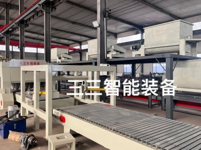 匀质自保温砌块装备图3